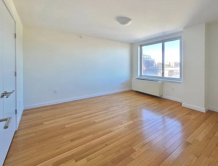 5205 Queens Blvd #9E - Photo 6 of 9