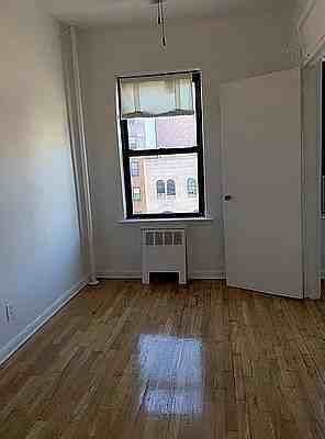 184 2nd Ave #3A - Photo 4 of 10