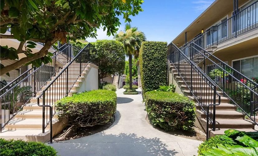 1831 E Appleton St - Photo 3 of 16