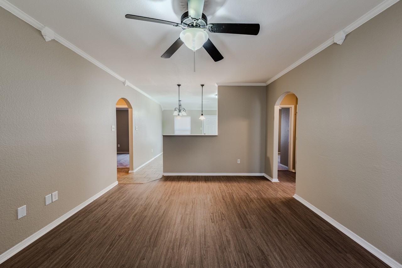 116 Meadow Dr - Photo 4 of 14