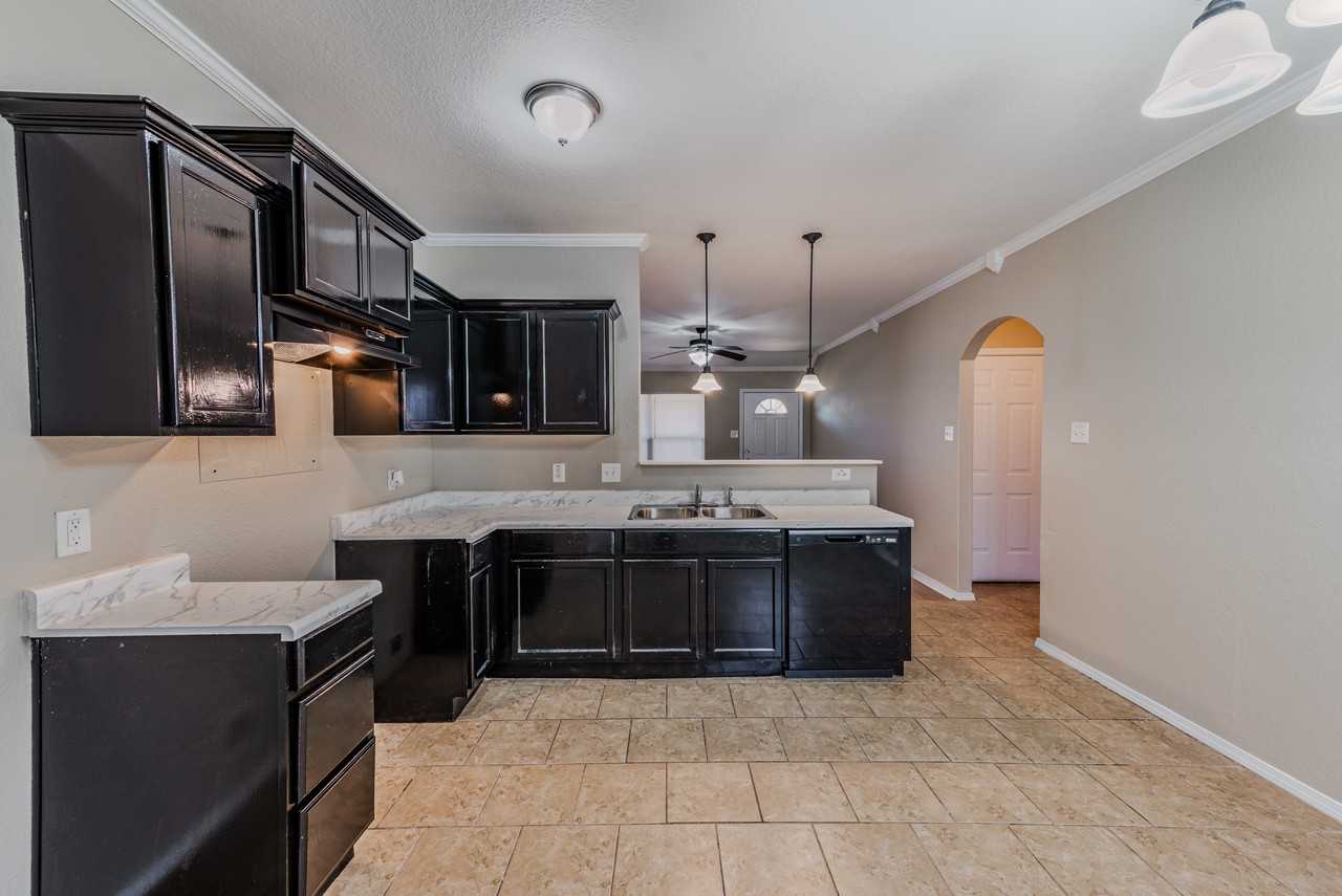 116 Meadow Dr - Photo 7 of 14