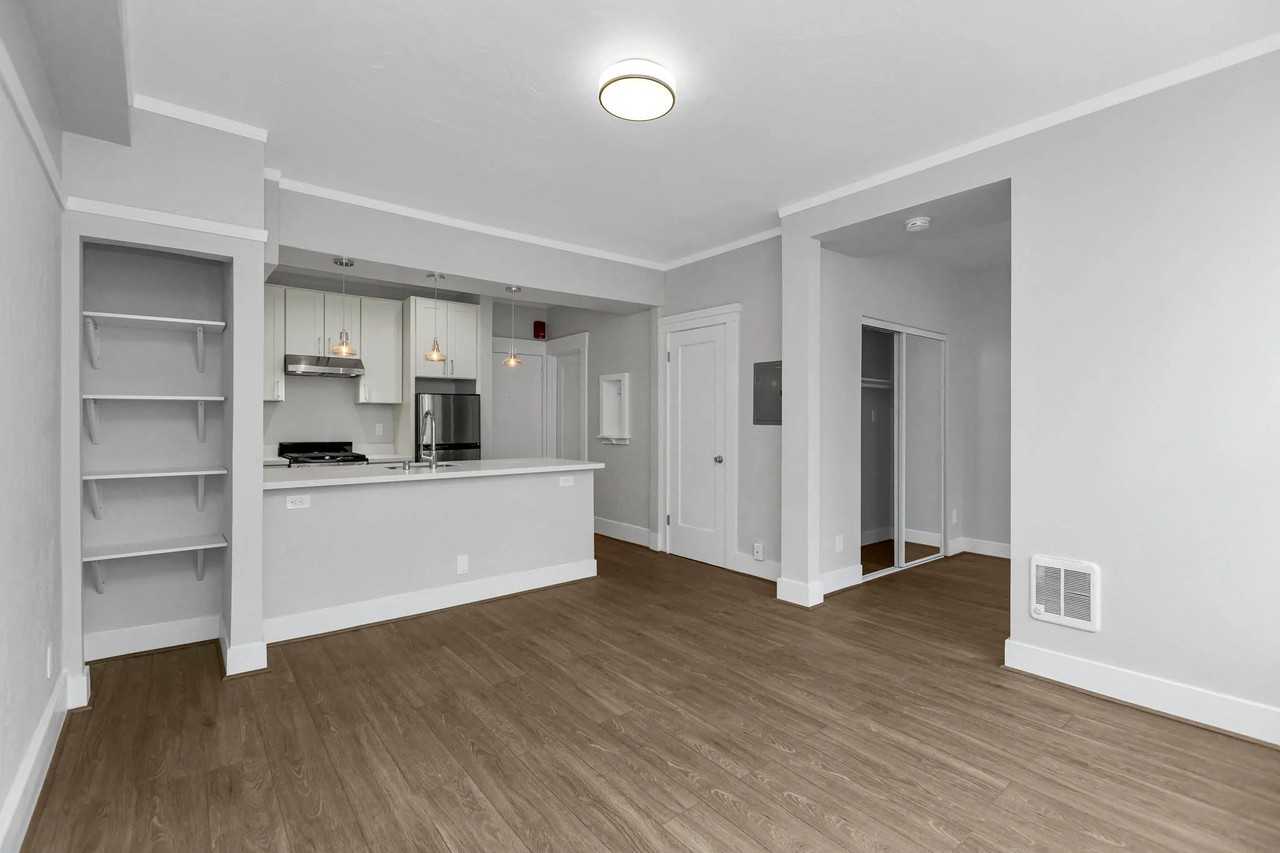 735 Ofarrell St #43 - Photo 7 of 16