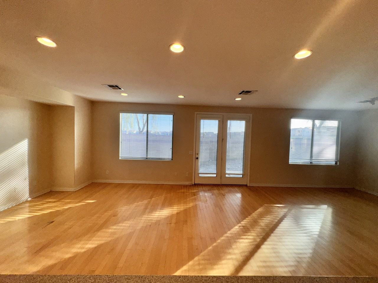 7541 Port Orchard Ave - Photo 3 of 50