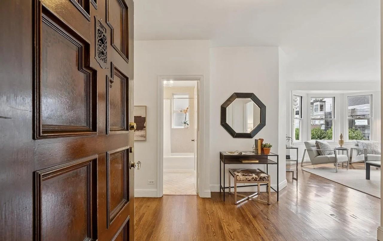 1990 Green St #207 - Photo 3 of 23