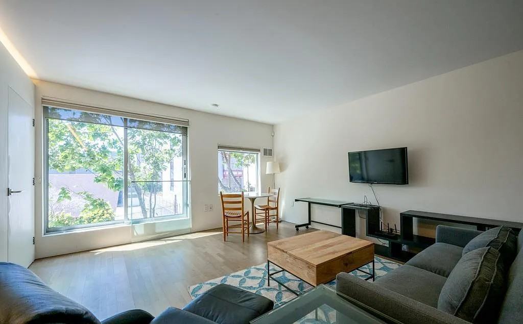 2000 Ellis St #201 - Photo 2 of 10