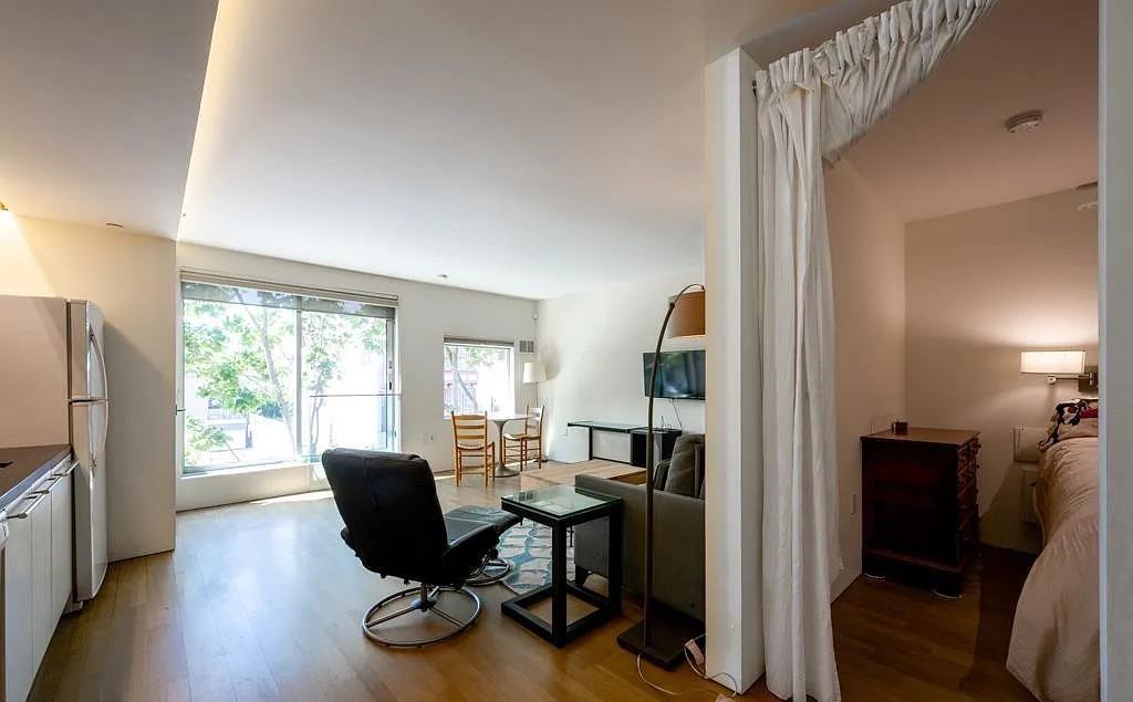 2000 Ellis St #201 - Photo 7 of 10