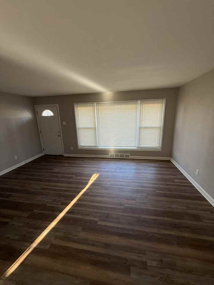 335 Saint Eugene Ln - Photo 2 of 17