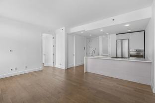 519 Borden Ave #3F - Photo 1 of 1