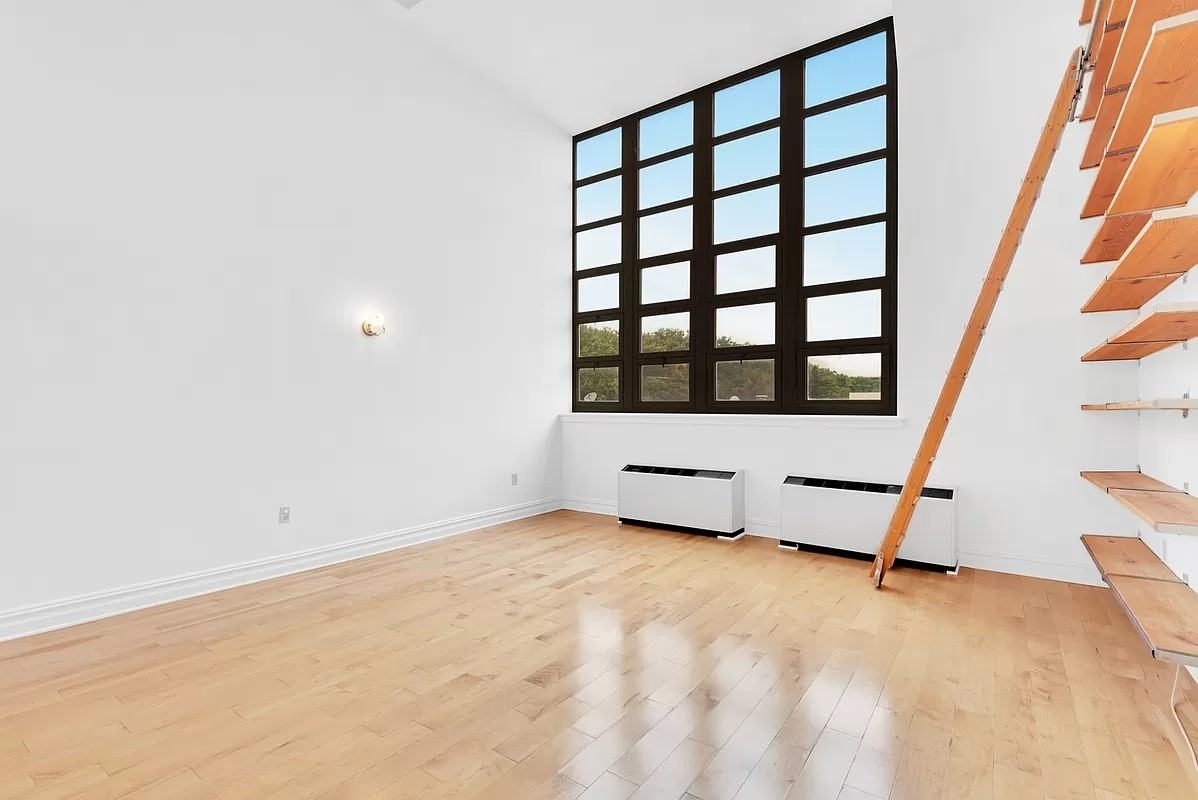 1919 24th Ave #L218 - Photo 3 of 6