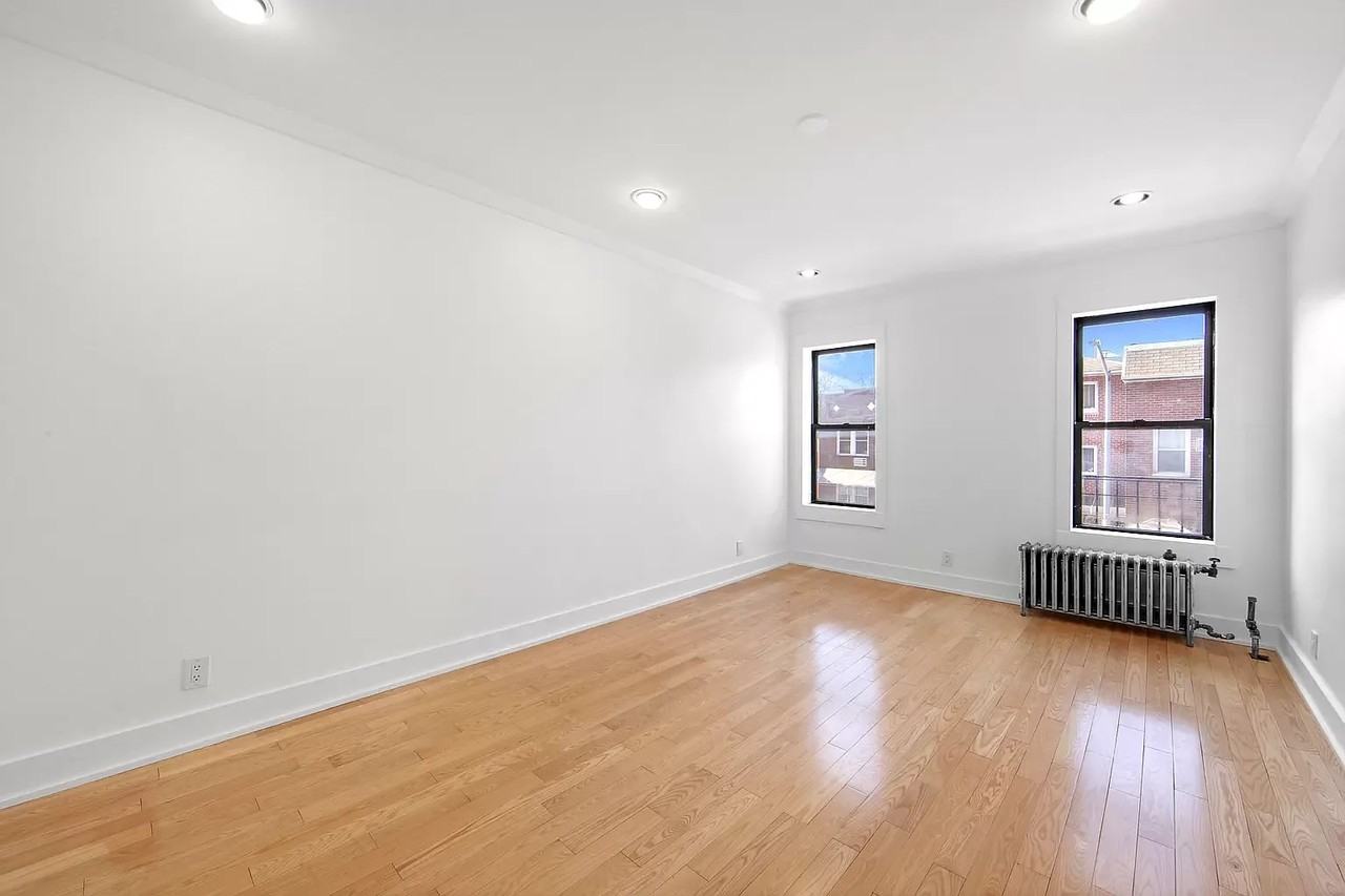 4414 Newtown Rd #2N - Photo 4 of 8