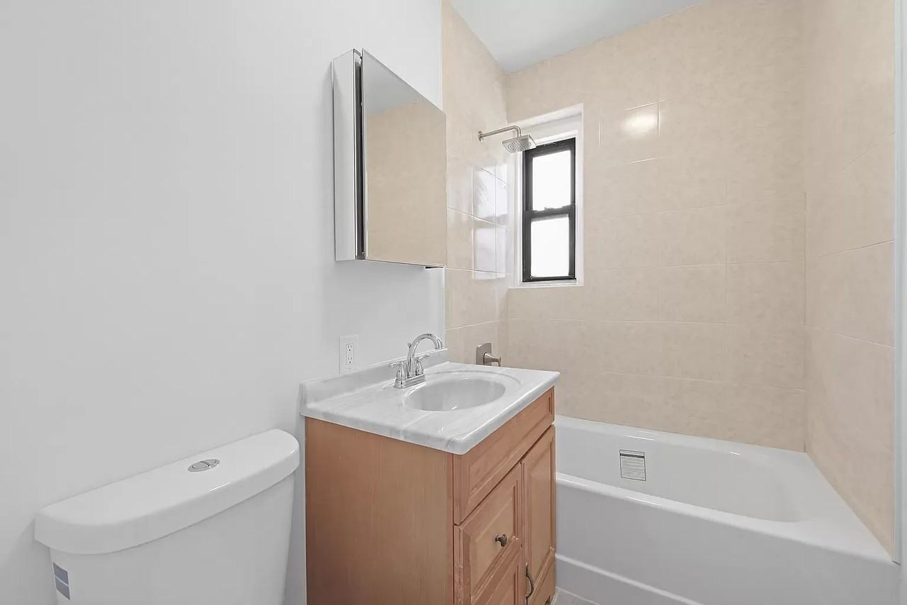 4414 Newtown Rd #2N - Photo 7 of 8