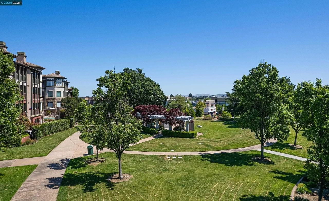 1800 Alma Ave #202 - Photo 6 of 35