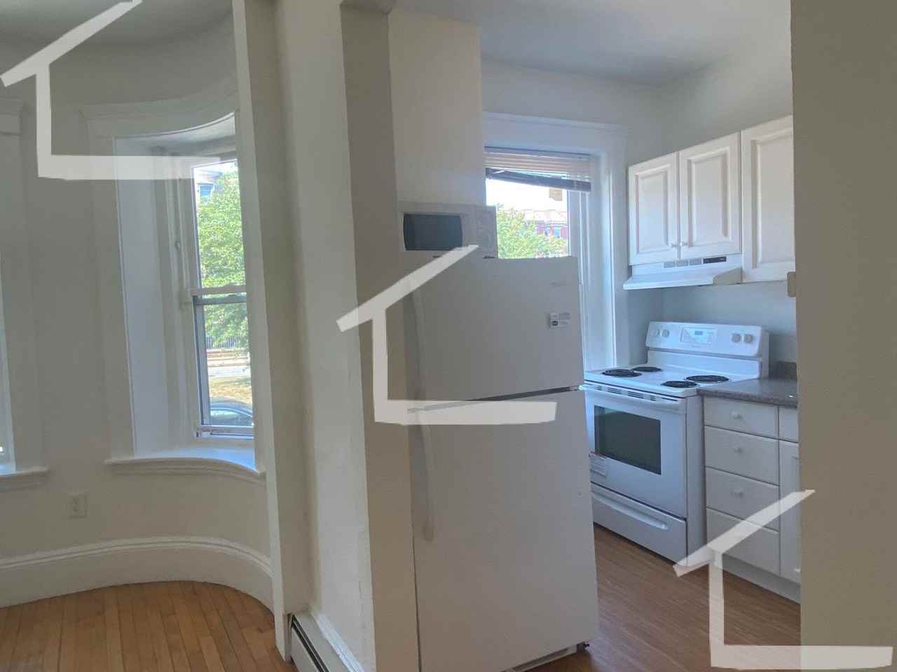 71 Brighton Ave - Photo 5 of 6