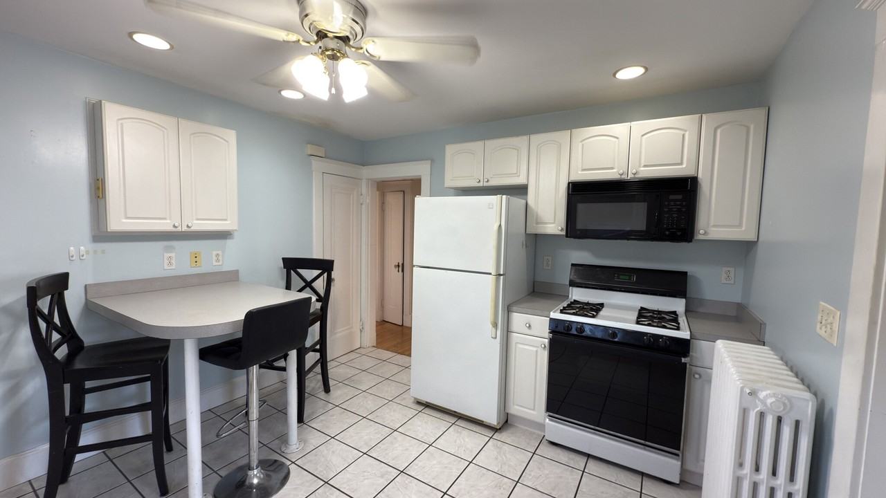 70 Union St #2D - Photo 2 of 18