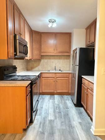 163 Lexington St #21 - Photo 5 of 32