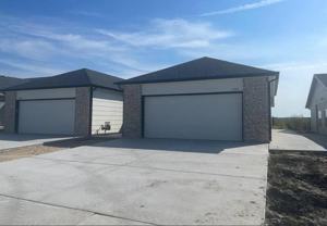 5224 N Cypress Cir - Photo 1 of 1