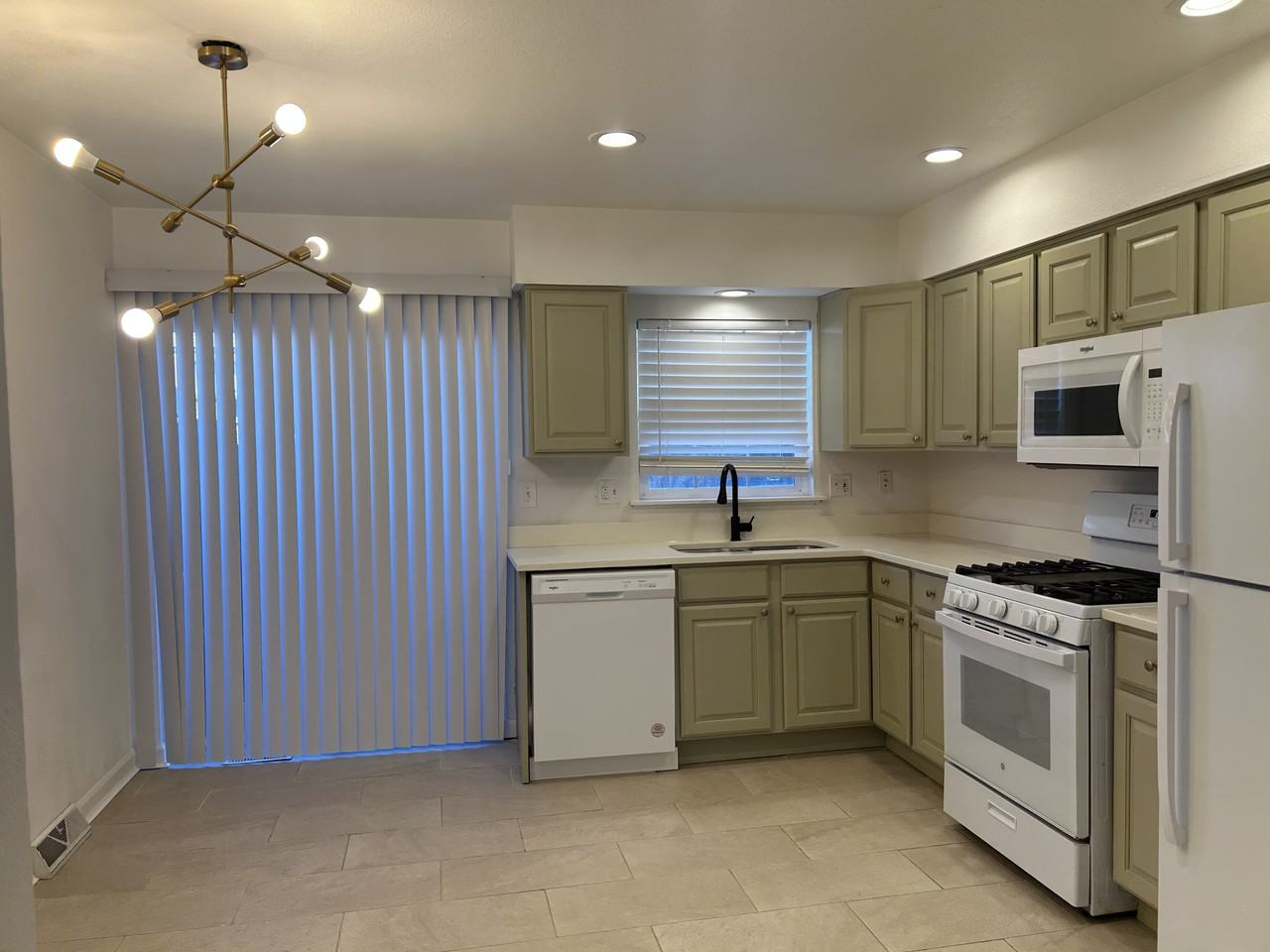 15815 E 13th Pl #54 - Photo 4 of 7