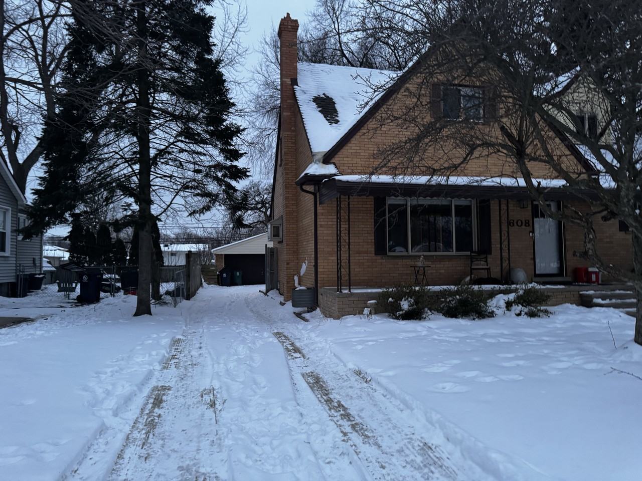 608 Montrose Ave #NA