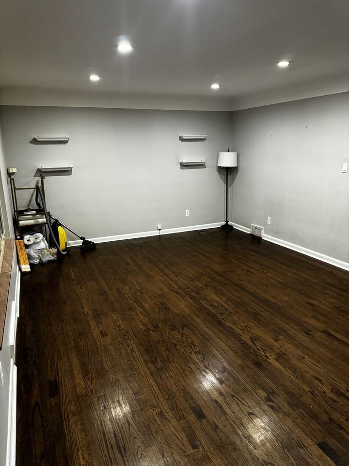 608 Montrose Ave #NA - Photo 2 of 21