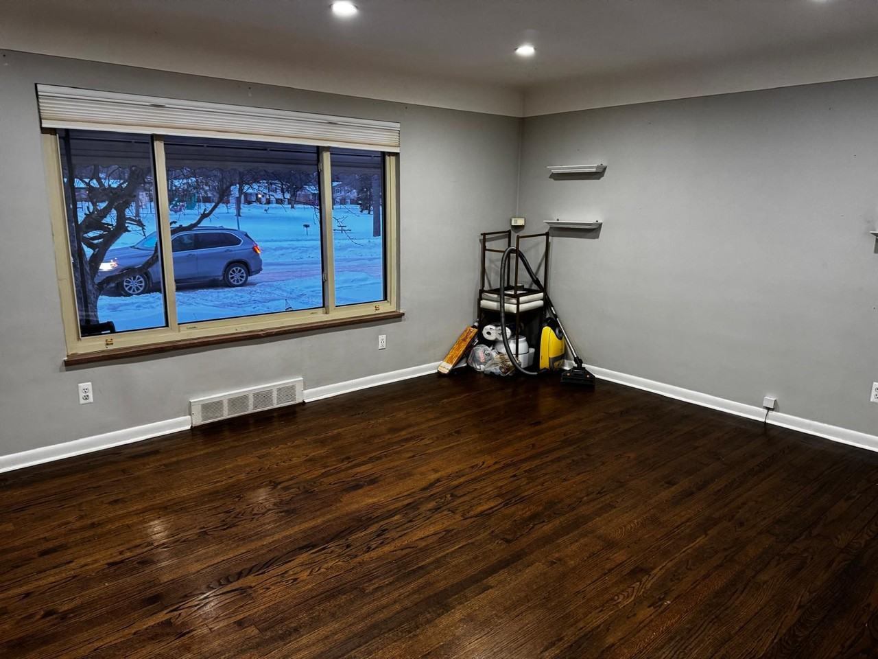 608 Montrose Ave #NA - Photo 7 of 21