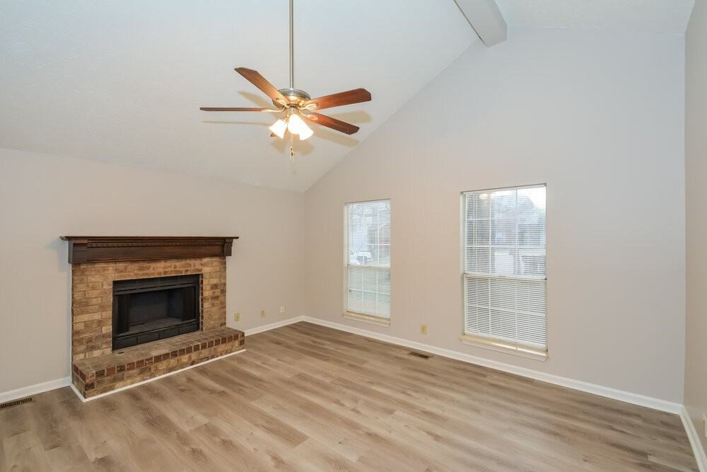 837 Rocky Mountain Pkwy - Photo 5 of 18