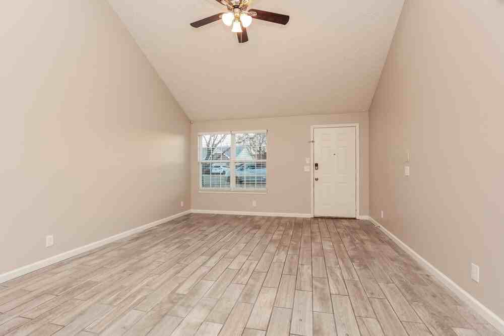 1411 Owasa Trl - Photo 4 of 16