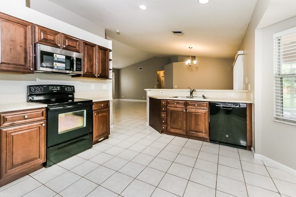 116 Brook Woode Ave - Photo 6 of 16