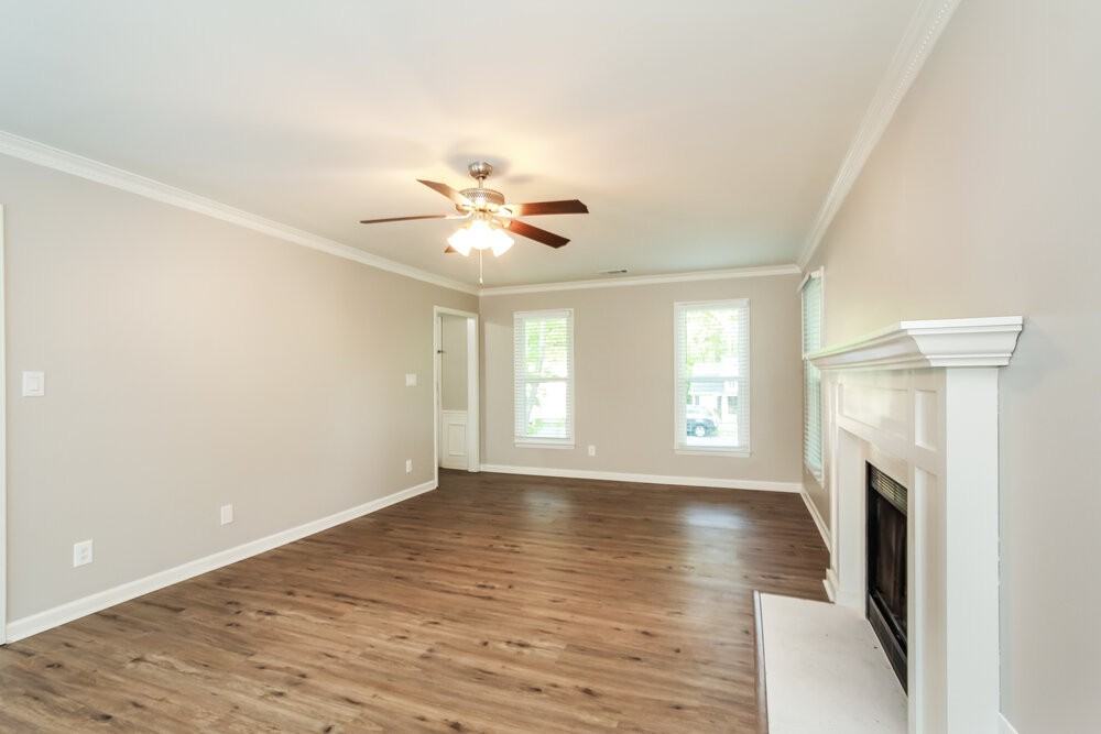 11025 Ballards Pond Ln - Photo 6 of 17