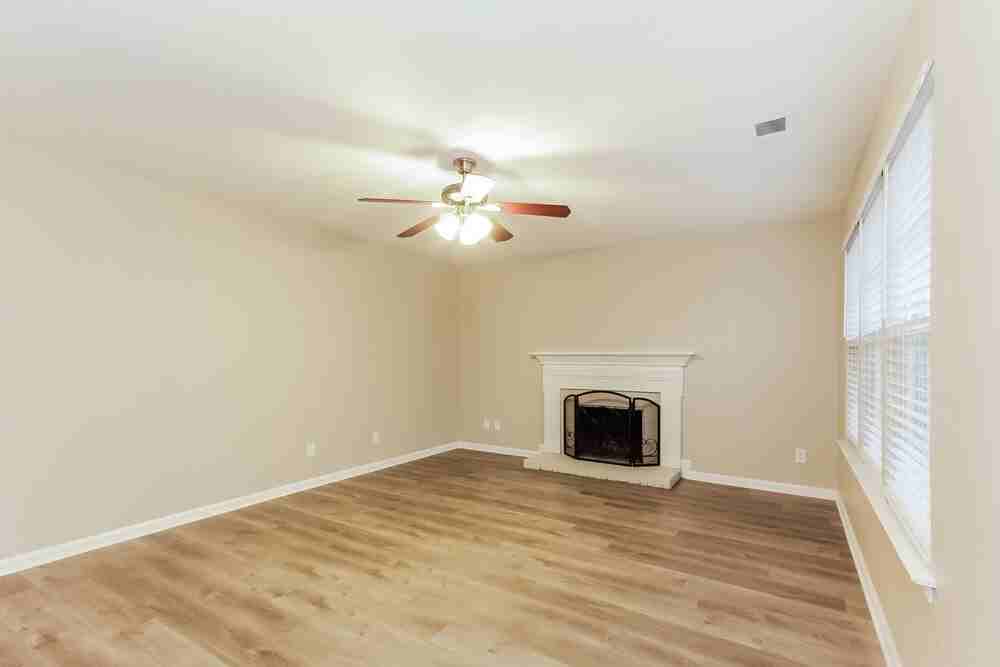 9735 Baxter Caldwell Dr - Photo 7 of 17