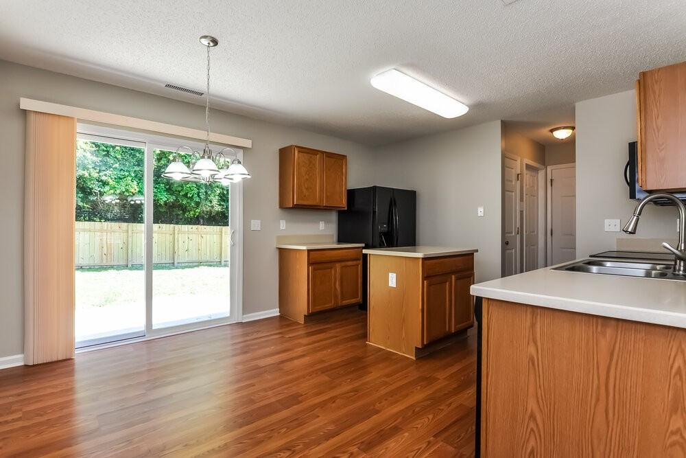 3805 Hopper St - Photo 6 of 15