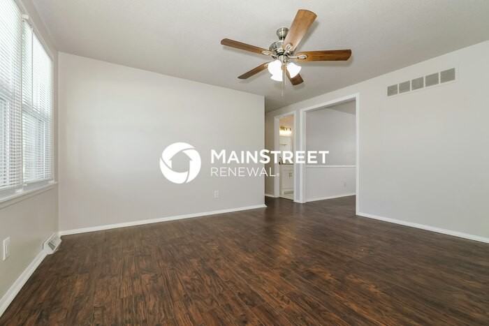 11515 N Charlotte St - Photo 5 of 18