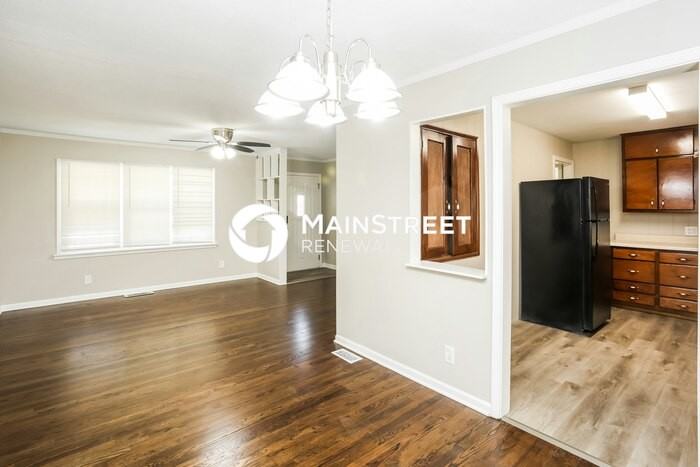 7306 Reeds Rd - Photo 6 of 17