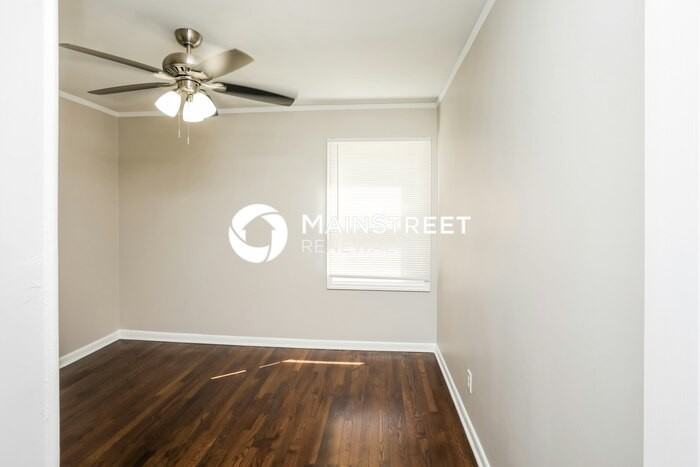 7306 Reeds Rd - Photo 7 of 17