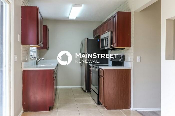 1080 Sw Colorado Ave - Photo 7 of 16