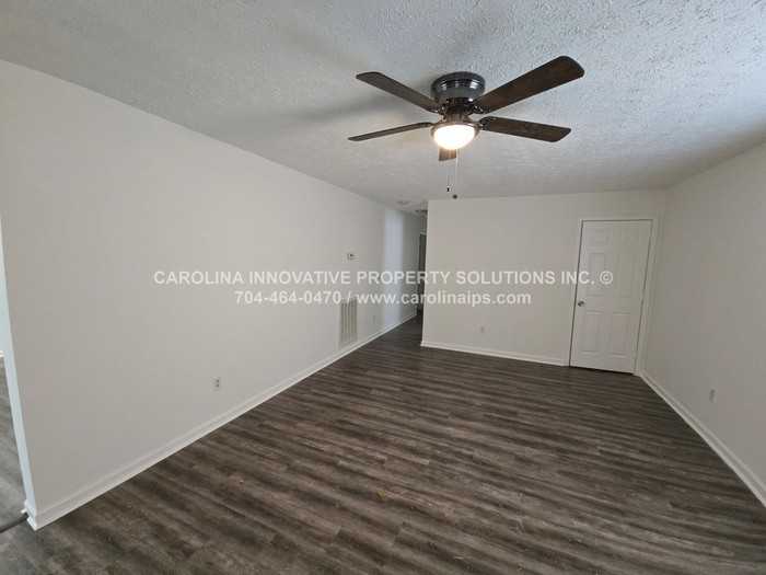 1409 Tinnin Ave - Photo 4 of 14