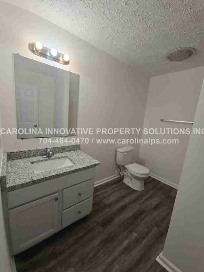 1409 Tinnin Ave - Photo 7 of 14