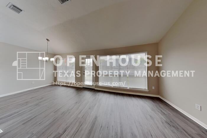 4311 Duesenberg Ct - Photo 6 of 21