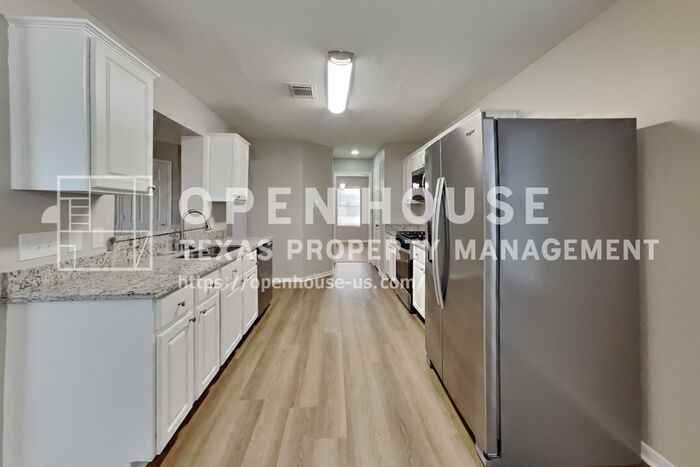 4818 Twisting Rd - Photo 7 of 25