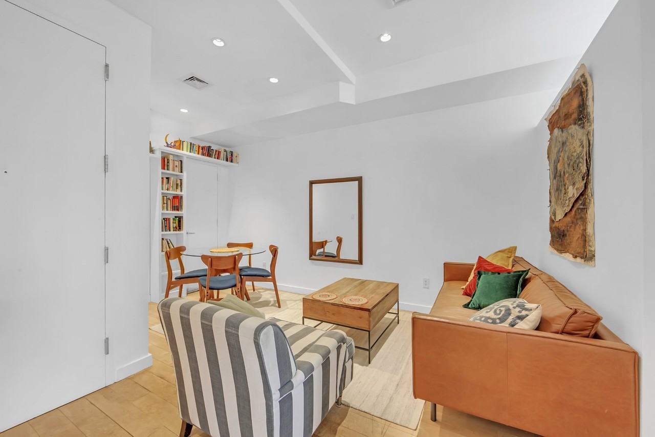 140 Scholes St #3A - Photo 3 of 9