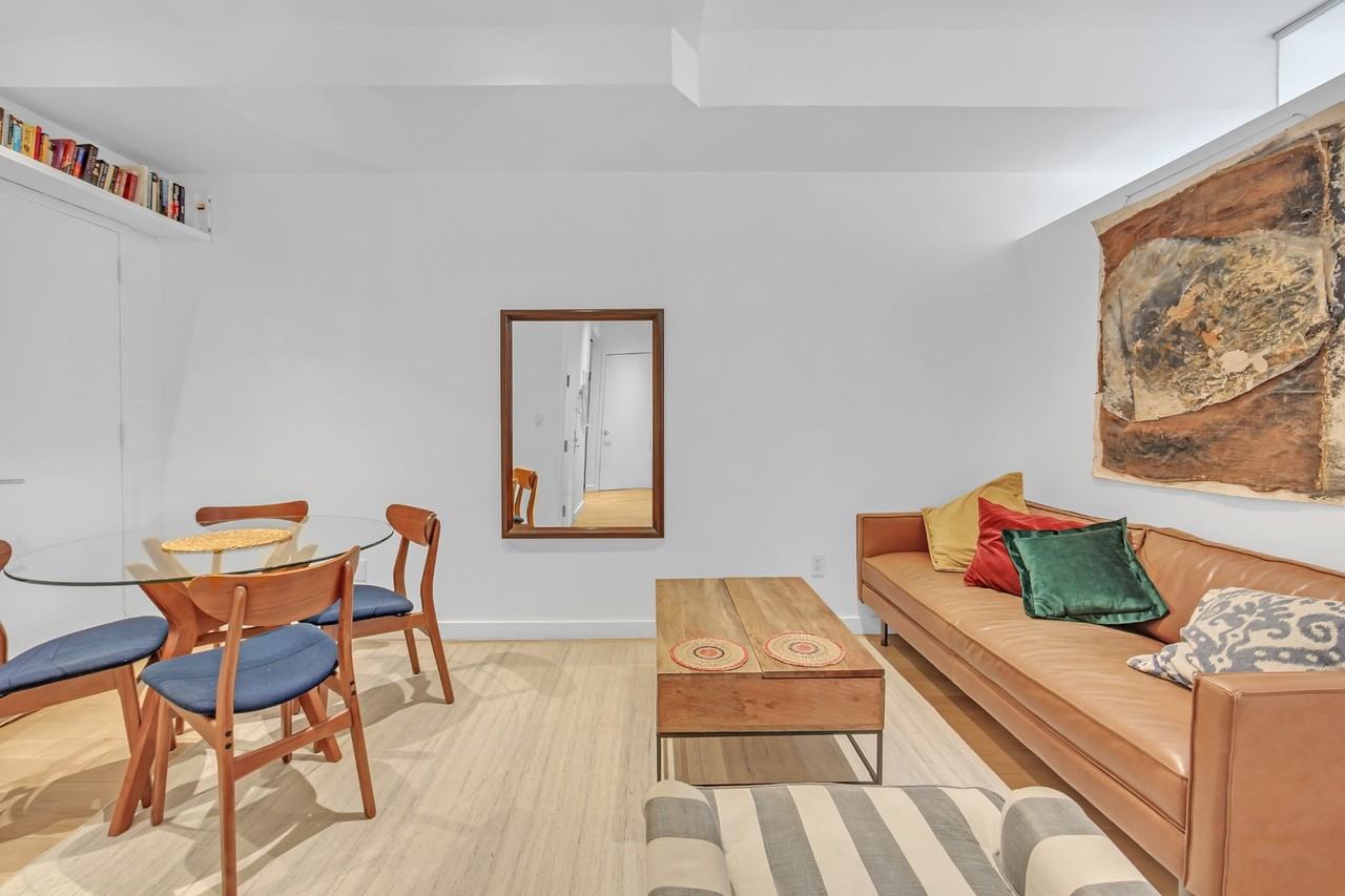 140 Scholes St #3A - Photo 4 of 9