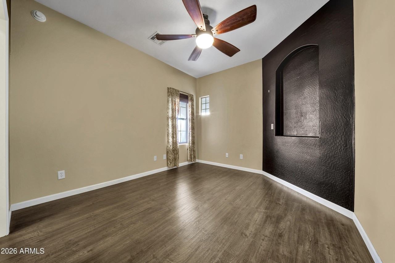 3635 N 132nd Dr - Photo 3 of 19