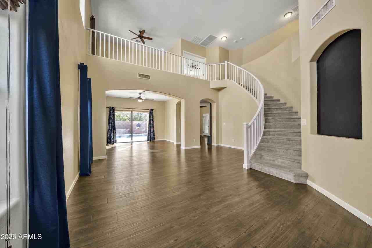 3635 N 132nd Dr - Photo 3 of 28