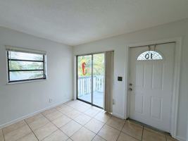featured image of 519 W Kalmia Dr