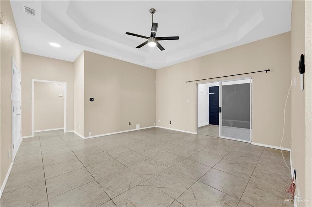 317 N 36th Ln - Photo 5 of 18