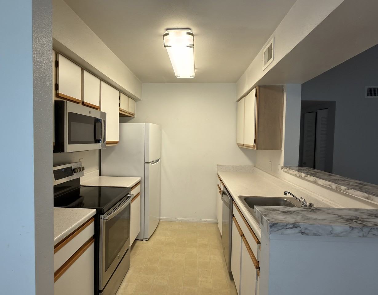 2607 Northwest 33rd Street #2116 - Photo 5 of 20