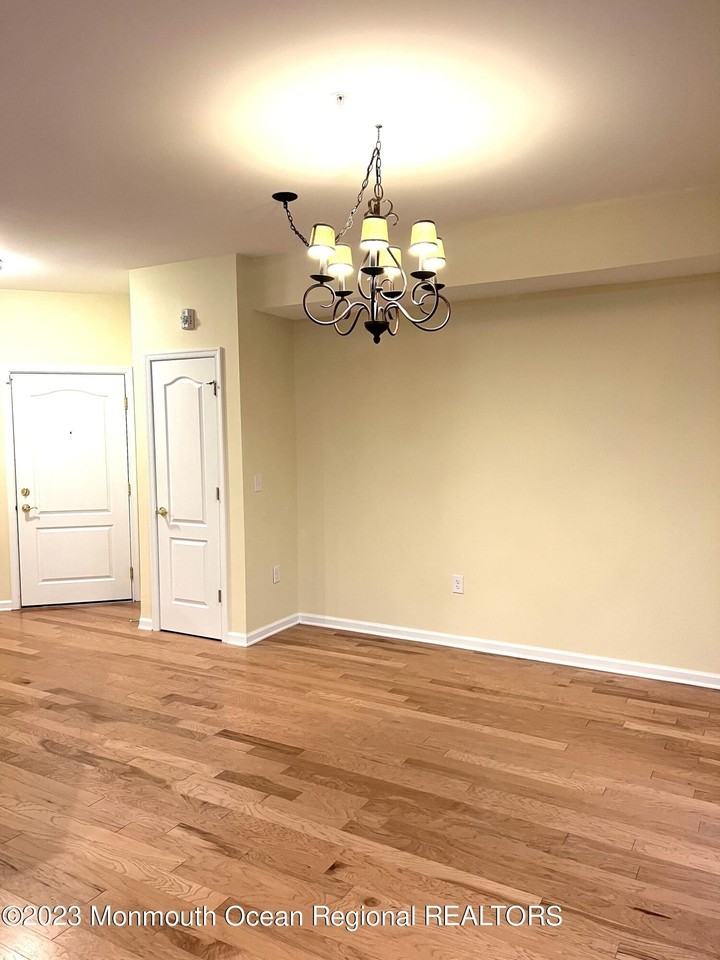 5 Stock Ct - Photo 7 of 16