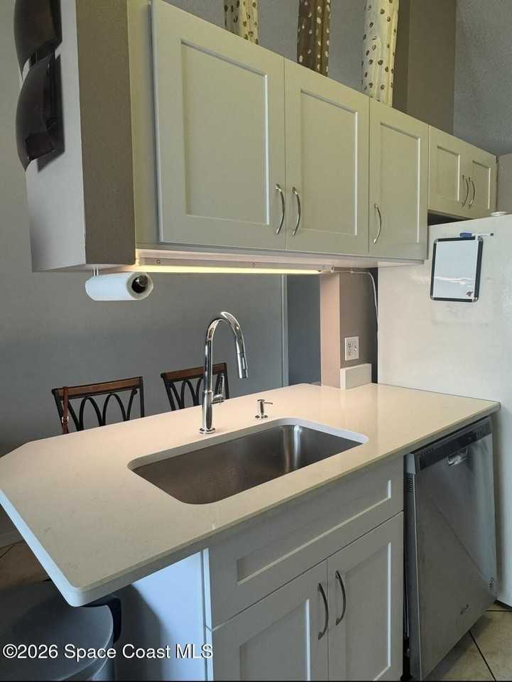 118 Beach Park Ln Unit V26 #V26 - Photo 5 of 9