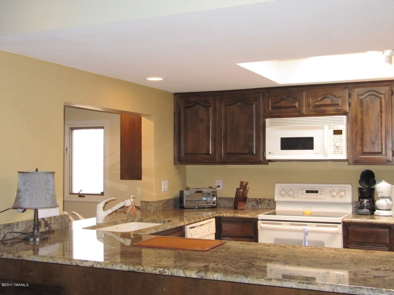 5602 N Camino Del Sol