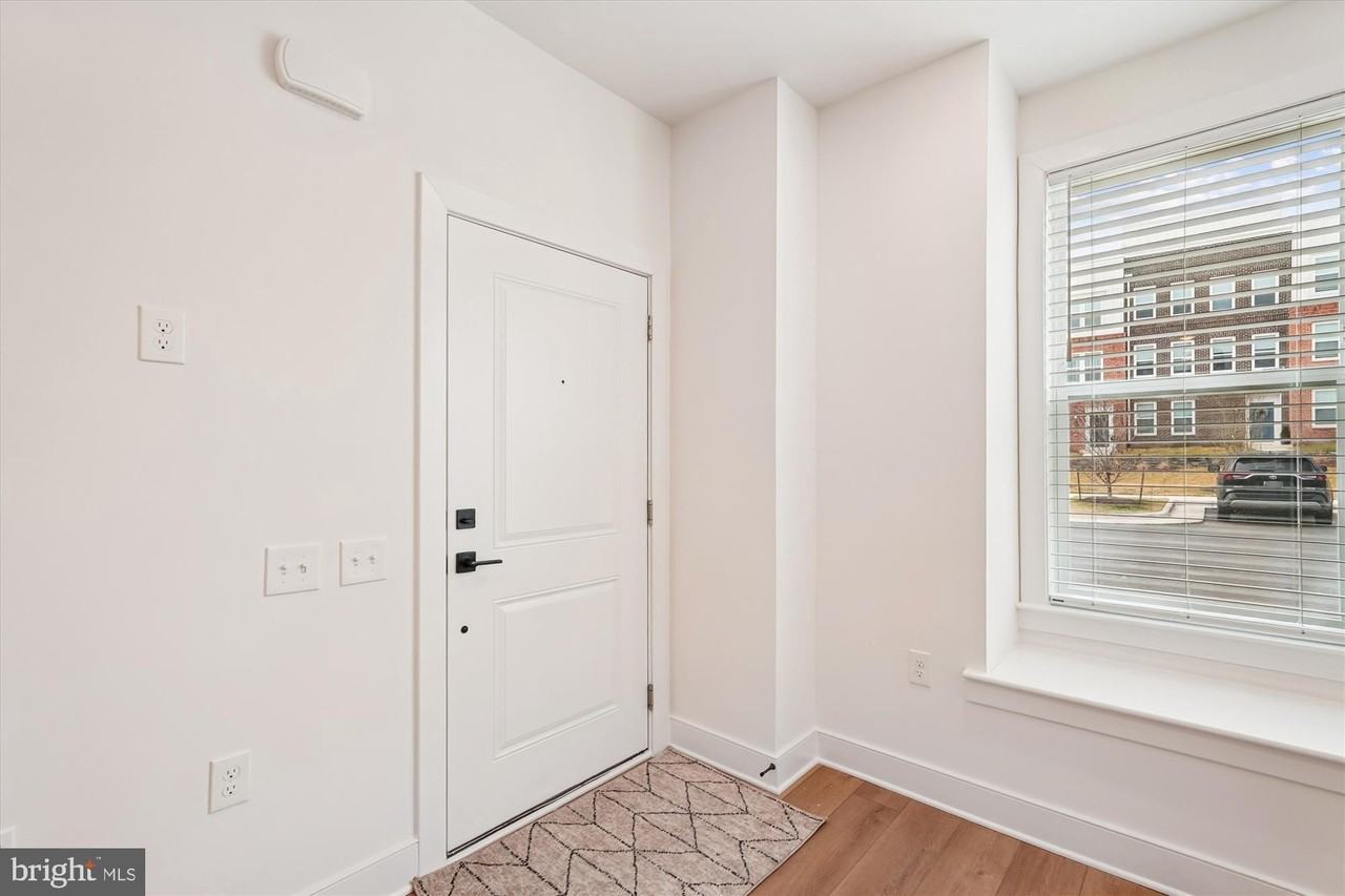 19820 Lavender Dust Sq - Photo 3 of 46