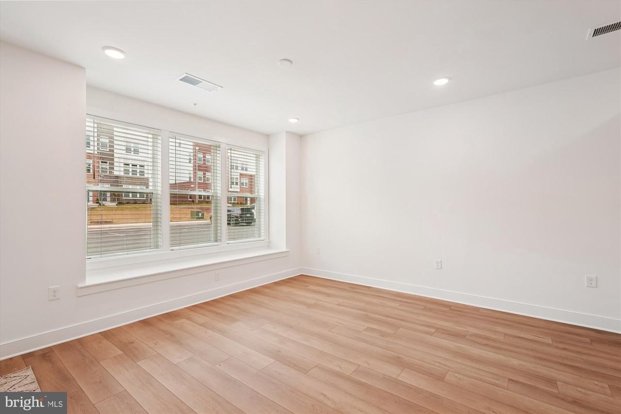 19820 Lavender Dust Sq - Photo 5 of 46